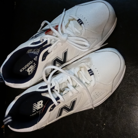 New New Balance Wide Men Sneakers - Picture 7 of 10